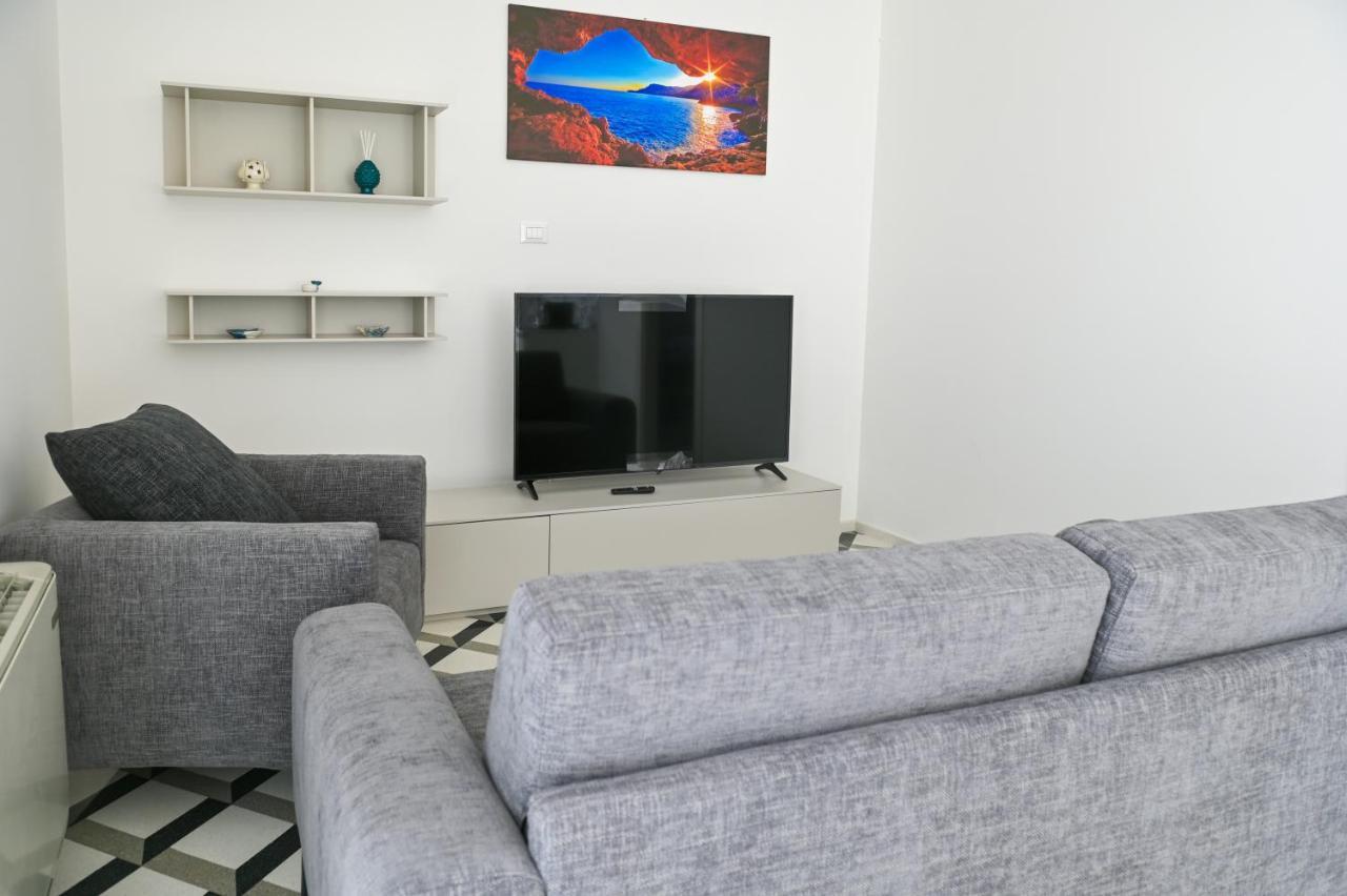Perle Marine Suite Apartments Castro  Exterior foto