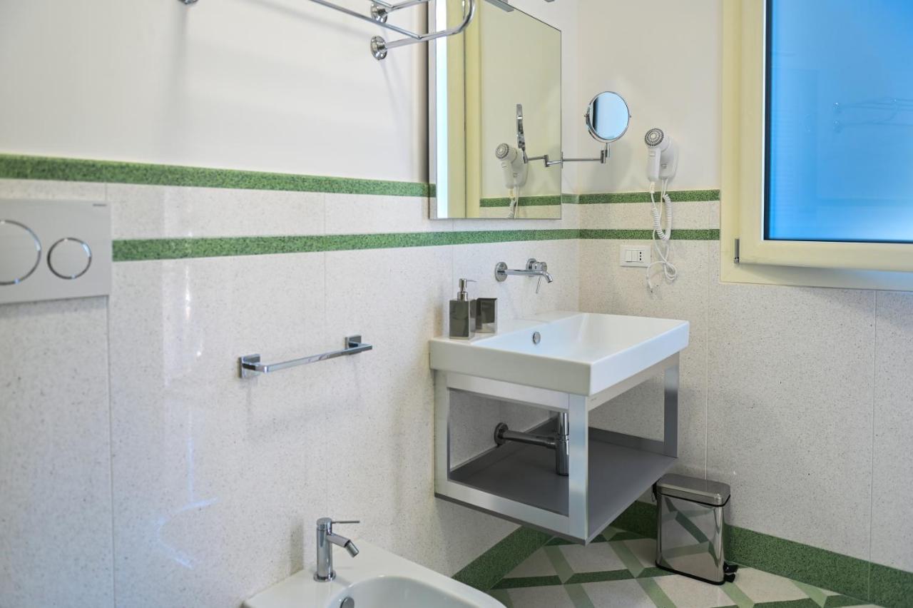 Perle Marine Suite Apartments Castro  Exterior foto
